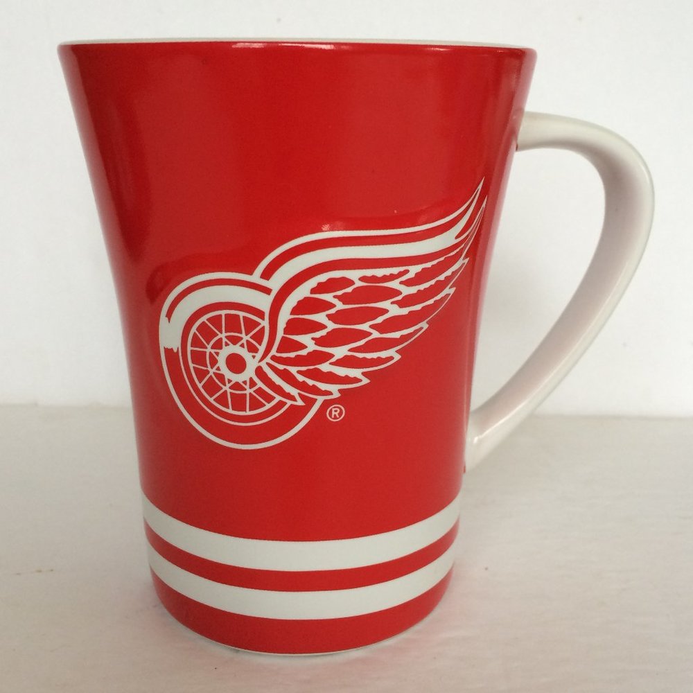Detroit Red Wings Coffee Mug Embossed Logo Red White NHL Team Collectible 12 oz